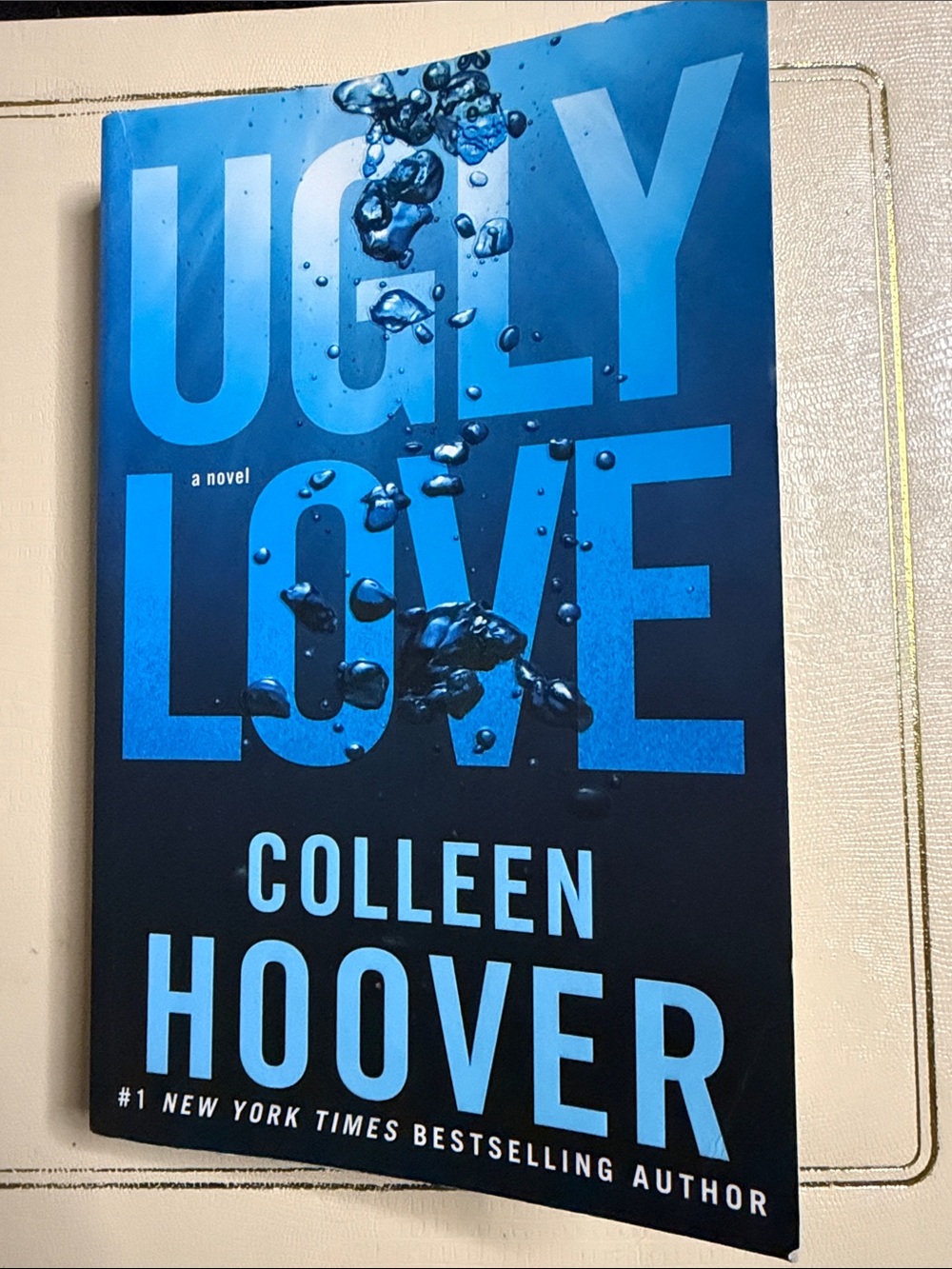 Ugly Love by Colleen Hoover